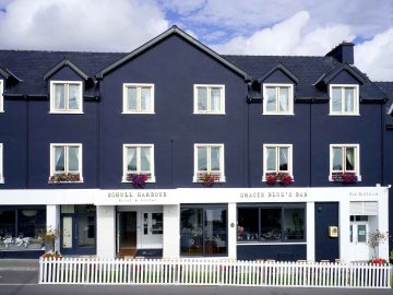 Schull Harbour Hotel