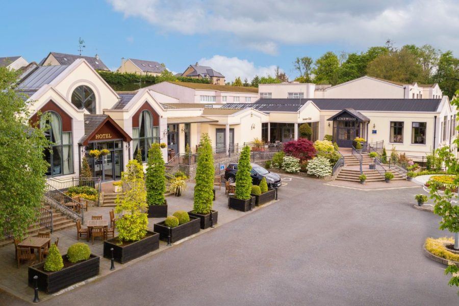 Four Seasons Hotel & Leisure Club