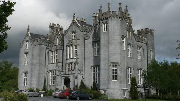 Kinnitty Castle Hotel