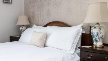 Riverdale House B&B – Classic Triple Room